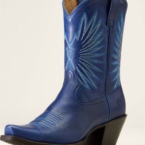 Ariat Women's Vibrant Blue Heeled Boots